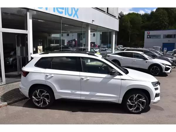 Skoda Karoq 2.0 TDI 4X4 Sportline DSG PANO TRAVEL SIDE ATT RMQ KEYLESS - Photo 2
