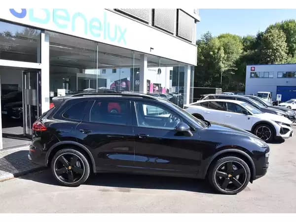 Porsche Cayenne S Diesel - Photo 2