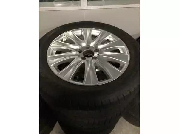 Jantes alu + Pneus hiver 18 245/50 R18 104V - Photo 2