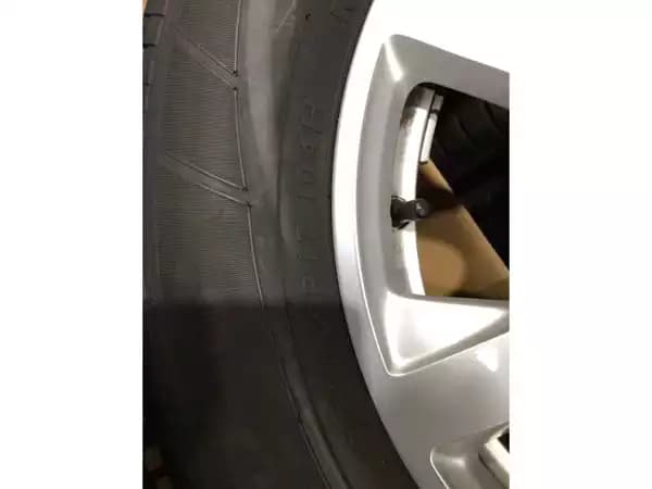 Jantes alu + Pneus hiver 17 235/65 R17 104H - Photo 2