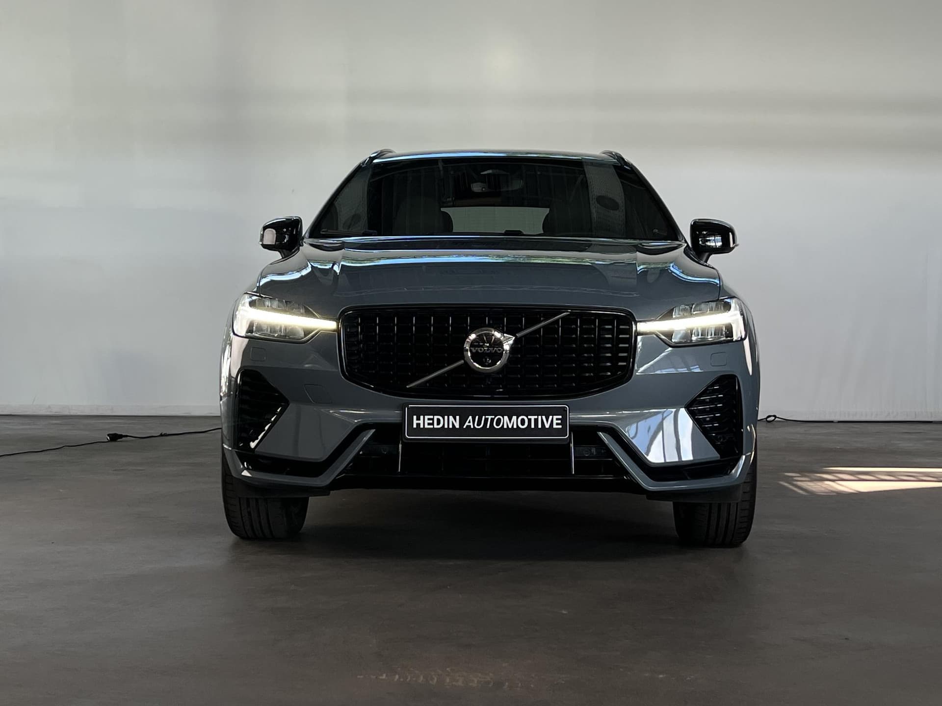 Volvo XC60 XC-60 T6 Recharge Geartronic R-Design - Photo 1