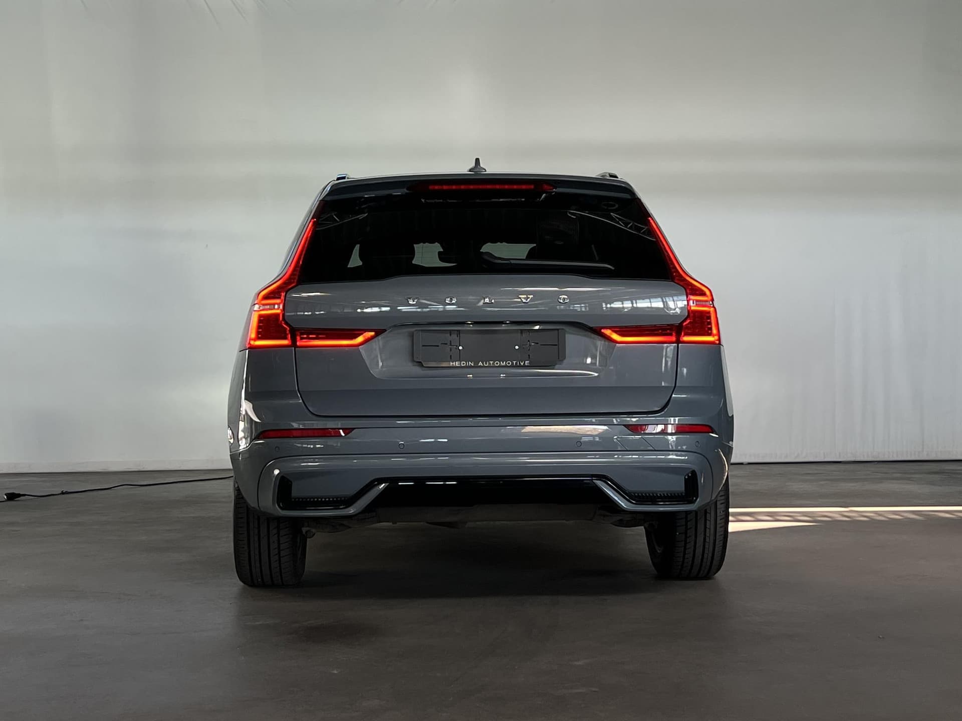 Volvo XC60 XC-60 T6 Recharge Geartronic R-Design - Photo 3