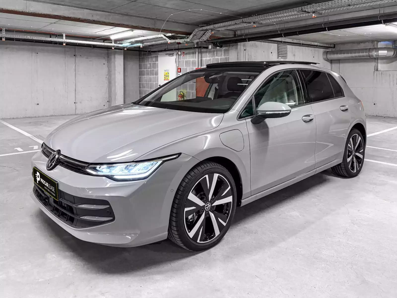 Volkswagen Golf Golf VIII FACELIFT Lim. 1.5 TSI eHybrid 150 kW Life - Photo 1
