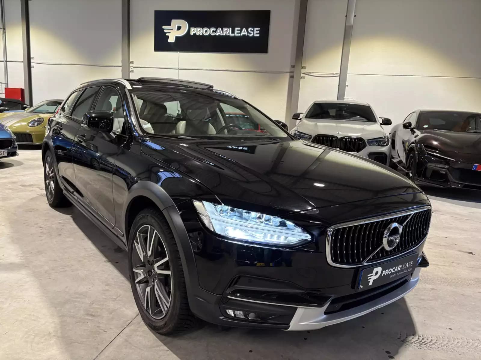 Volvo V90 Cross Country Pro AWD/PANO/19/360/HUP.D/MALUS PAYE - Photo 1
