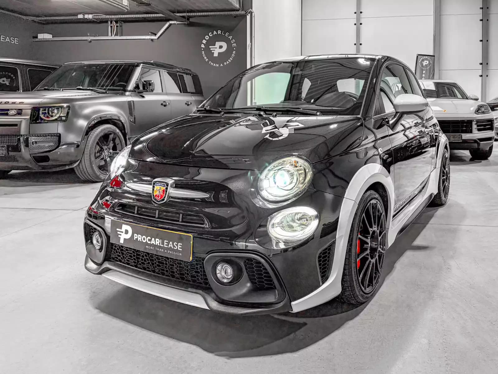 Abarth 695 695 70° ANNIVERSARIO /CARBON/ KONI/ BREMBO/ RECORD MONZAAPPLE CAR PLAY - Photo 1