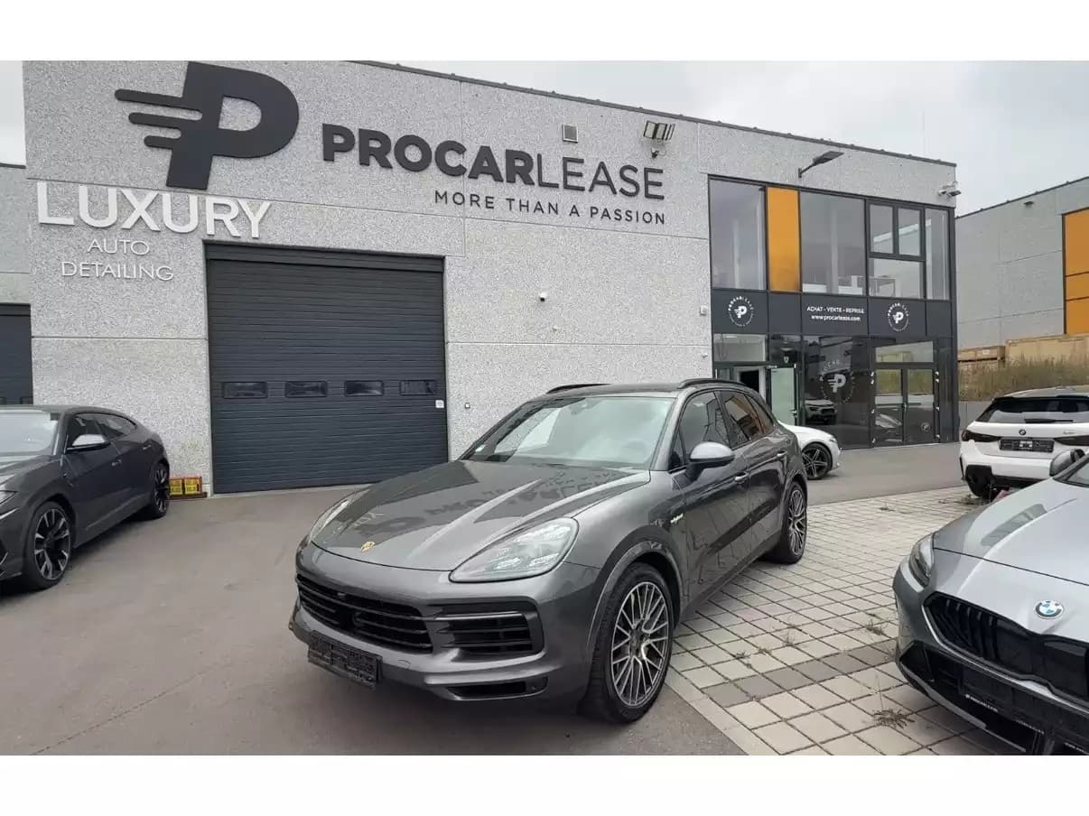 Porsche Cayenne E-HYBRID/Panorama/22/LUFT/*VOLL* - Photo 1