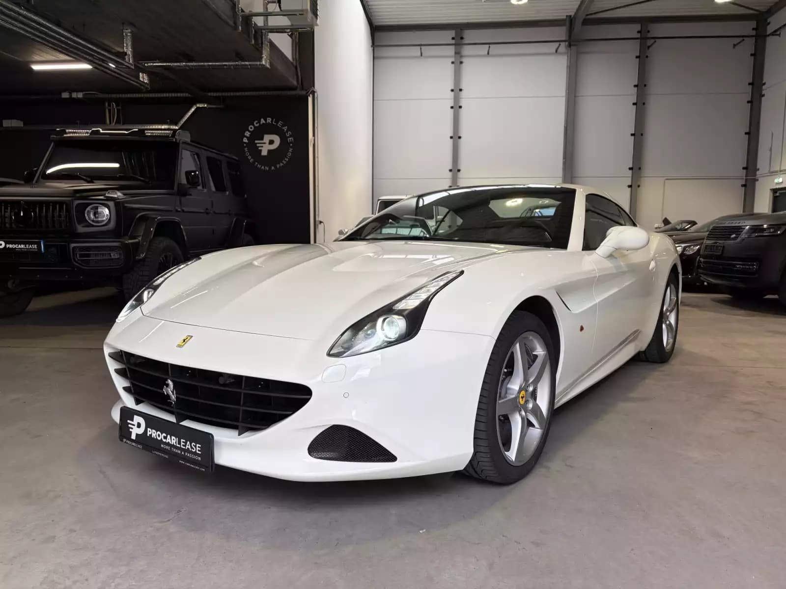 Ferrari California California T / 3.9 V8 / 4-Sitzer / - Photo 1