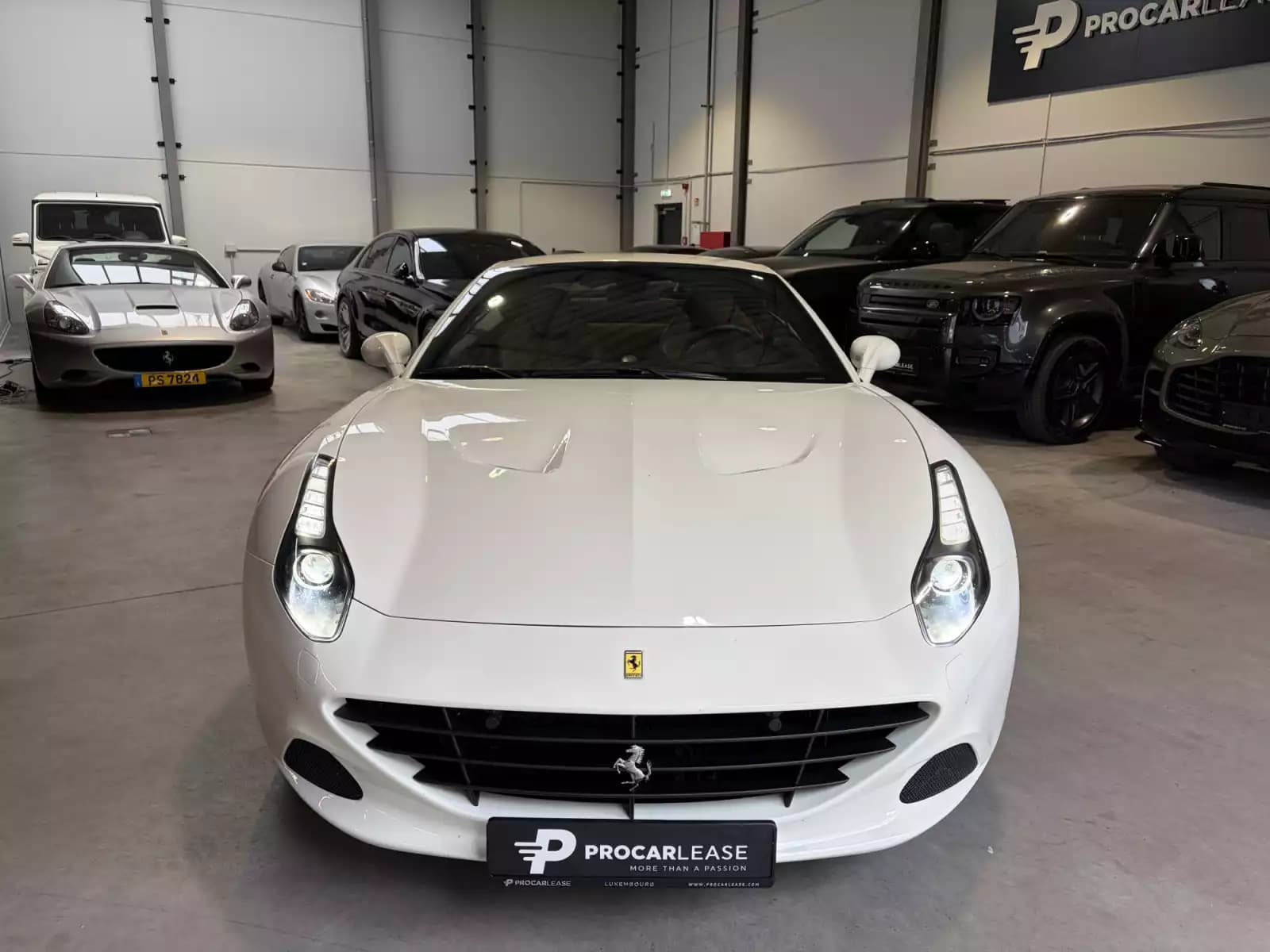 Ferrari California California T / 3.9 V8 / 4-Sitzer / - Photo 1