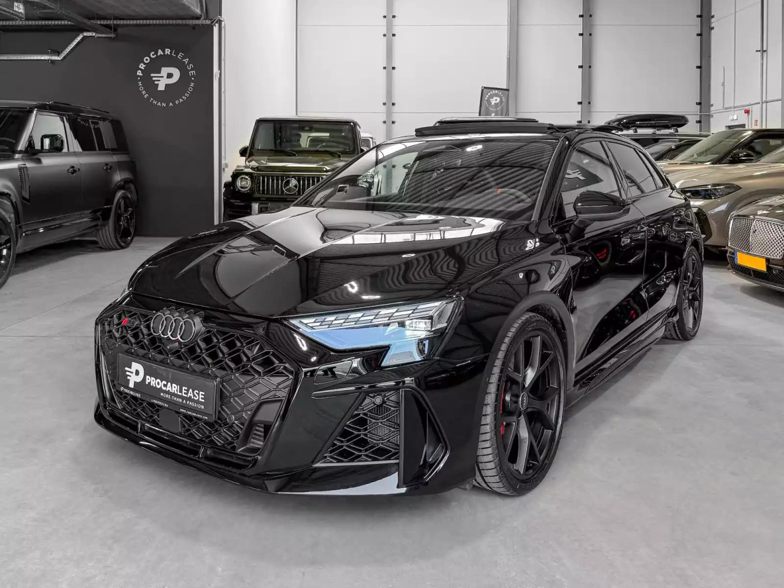 Audi RS3 2.5 TFSI SPORTBACK QUATTRO/ GARANTIE 5/Pano/19/360°/SONOS/SCHALE S - Photo 1