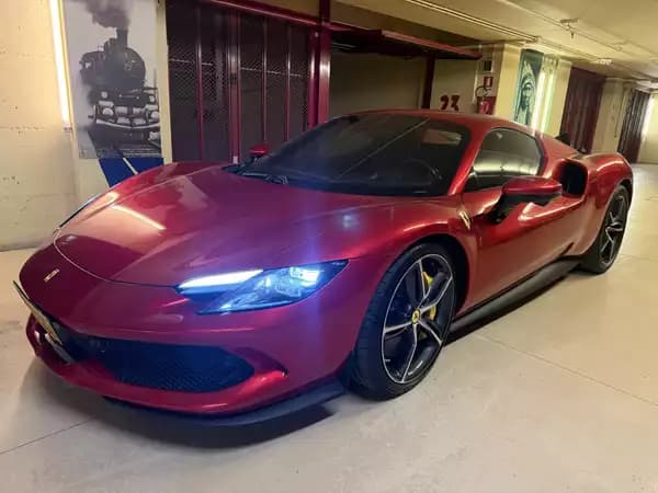 Ferrari 296 GTS GTS / ROSSO MAGMA / ADAS - Photo 2