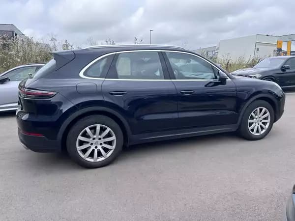 Porsche Cayenne 3.0 V6/PANORAMA/KAMERA/21/1ST H/VOLL SERVICE PORSCHE - Photo 3