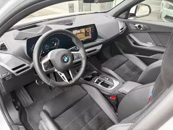 BMW 120 120 i Limousine 120 M Sport/Mild Hybride - Photo 2