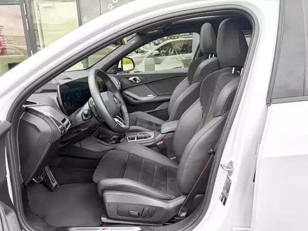 BMW 120 120 i Limousine 120 M Sport/Mild Hybride - Photo 2
