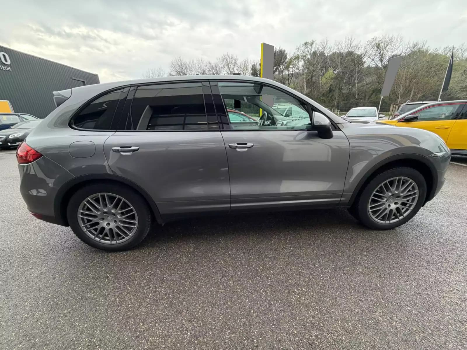 Porsche Cayenne 3.0d 245 Tiptronic / 1er prop / Toit pano - Photo 1