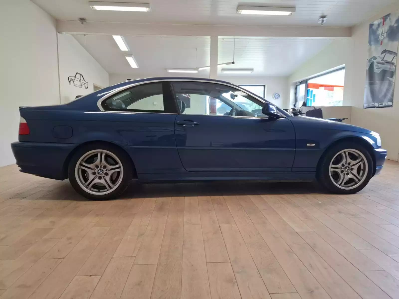 BMW 330 Ci - Photo 1