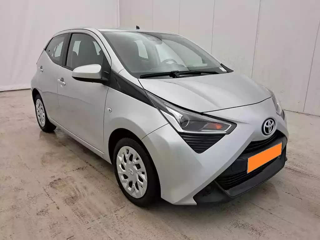 Toyota Aygo 1.0 VVT-i X-Play - Photo 1