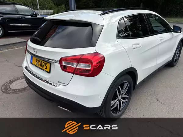 Mercedes-Benz GLA 200 Cdi Night Pack 7G-DCT - Photo 3