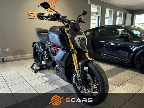 Ducati Diavel 1260S 159cv - Photo 2
