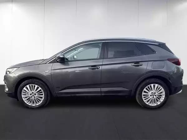 Opel Grandland X Innovation 225 - Photo 3
