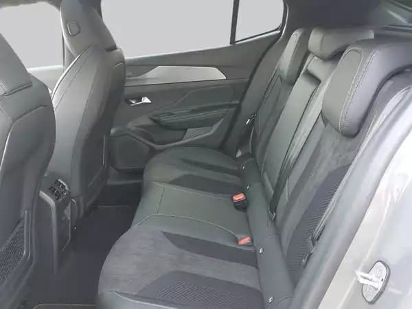 Peugeot 408 GT - Photo 3