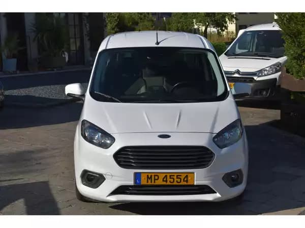 Ford Tourneo Courier Trend 1,5 Duratorq TDCi 5 places Airco - Photo 2