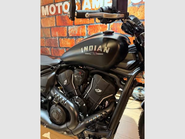 Indian Scout Bobber LIMITED + TECH - Photo 3