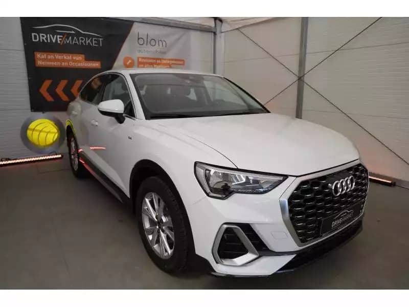 Audi Q3 Sportback S-Line - Photo 1