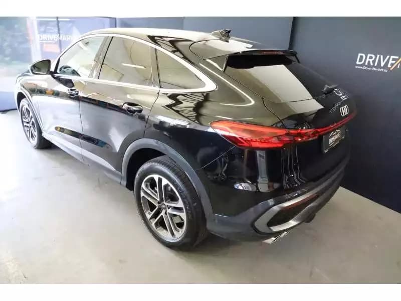 Audi Q5 Sportback S-Line - Photo 1