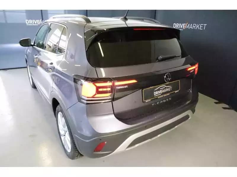 Volkswagen T-Cross Life - Photo 1