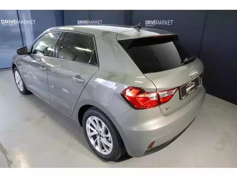 Audi A1 Advanced - Photo 1