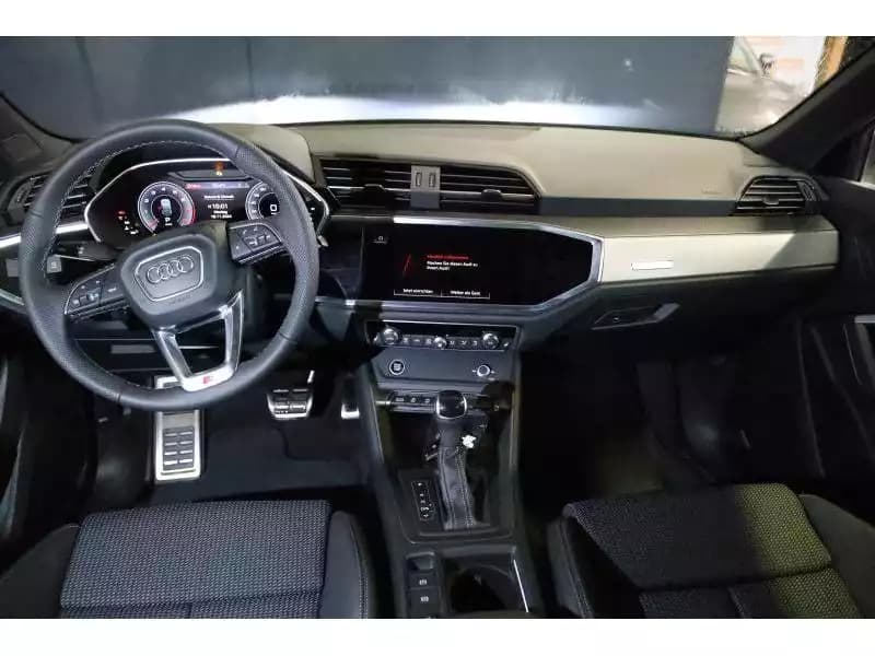 Audi Q3 Sportback S line - Photo 1