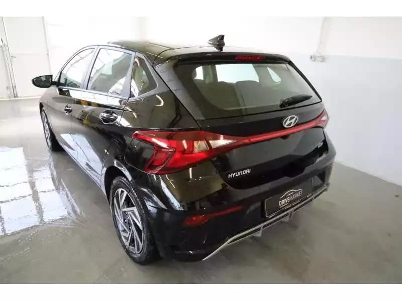 Hyundai i20 - Photo 1