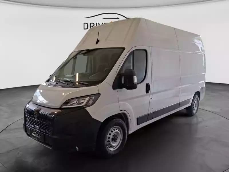 Peugeot Boxer 435 L3H3 - Photo 1