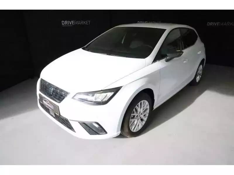 SEAT Ibiza XcEllence - Photo 1