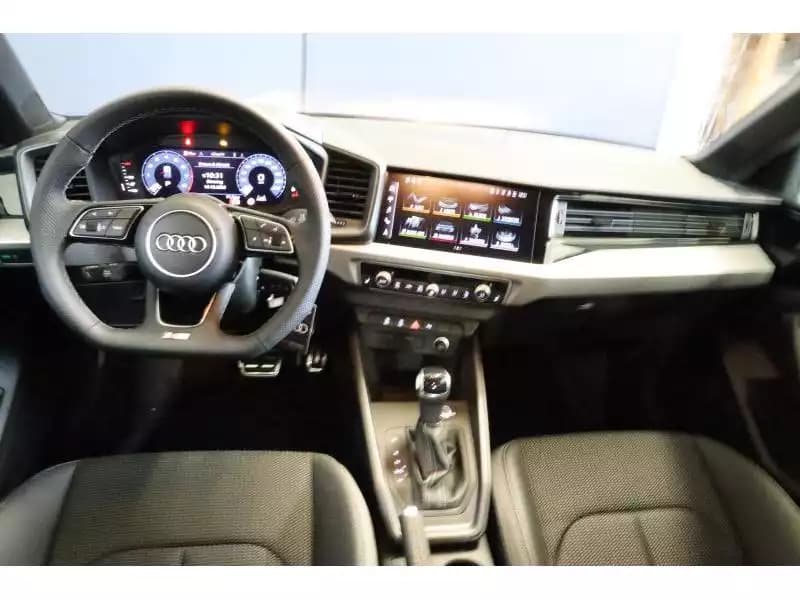 Audi A1 Advanced - Photo 1