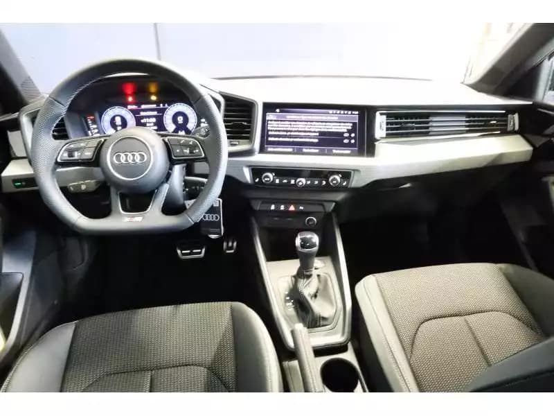 Audi A1 Advanced - Photo 1