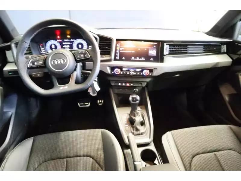 Audi A1 Advanced - Photo 1