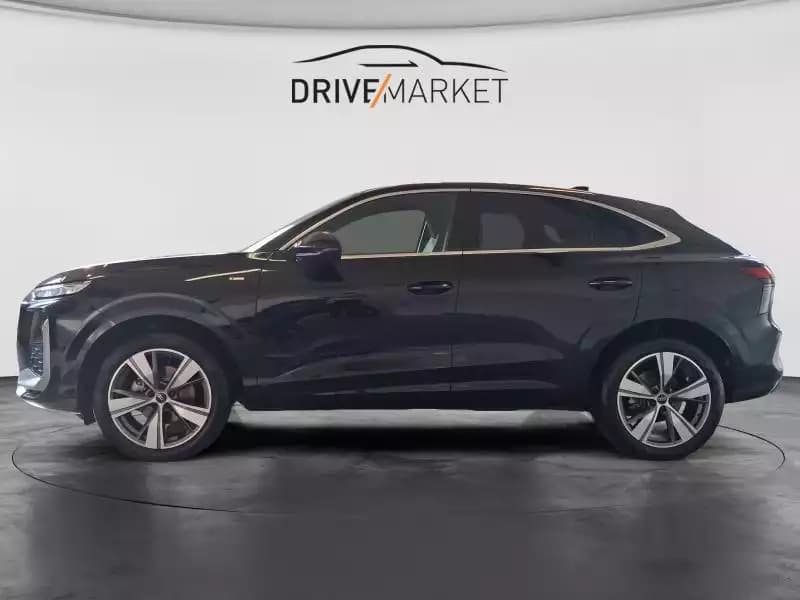 Audi Q3 Sportback - Photo 1