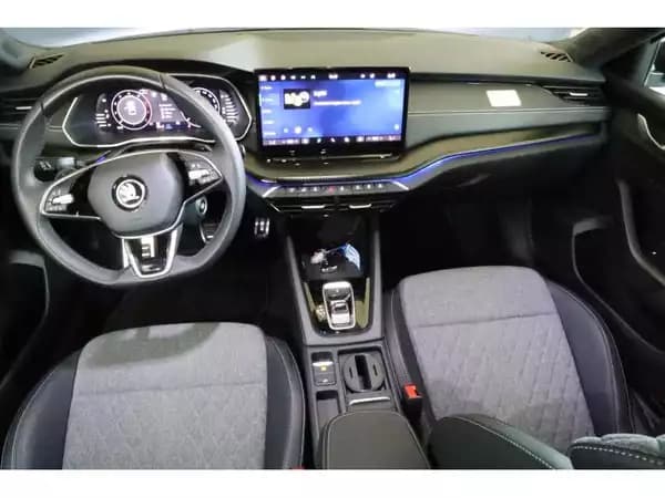 Skoda Octavia Sportline - Photo 2