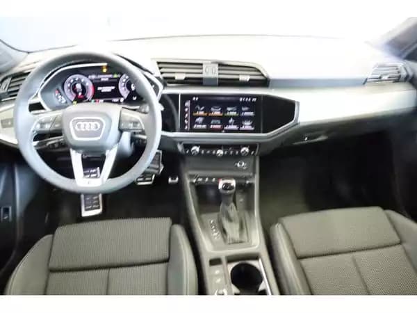 Audi Q3 Sportback - Photo 2
