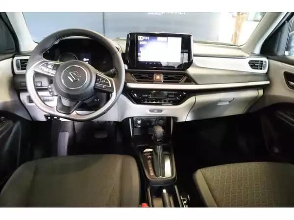 Suzuki Swift GL+ - Photo 2