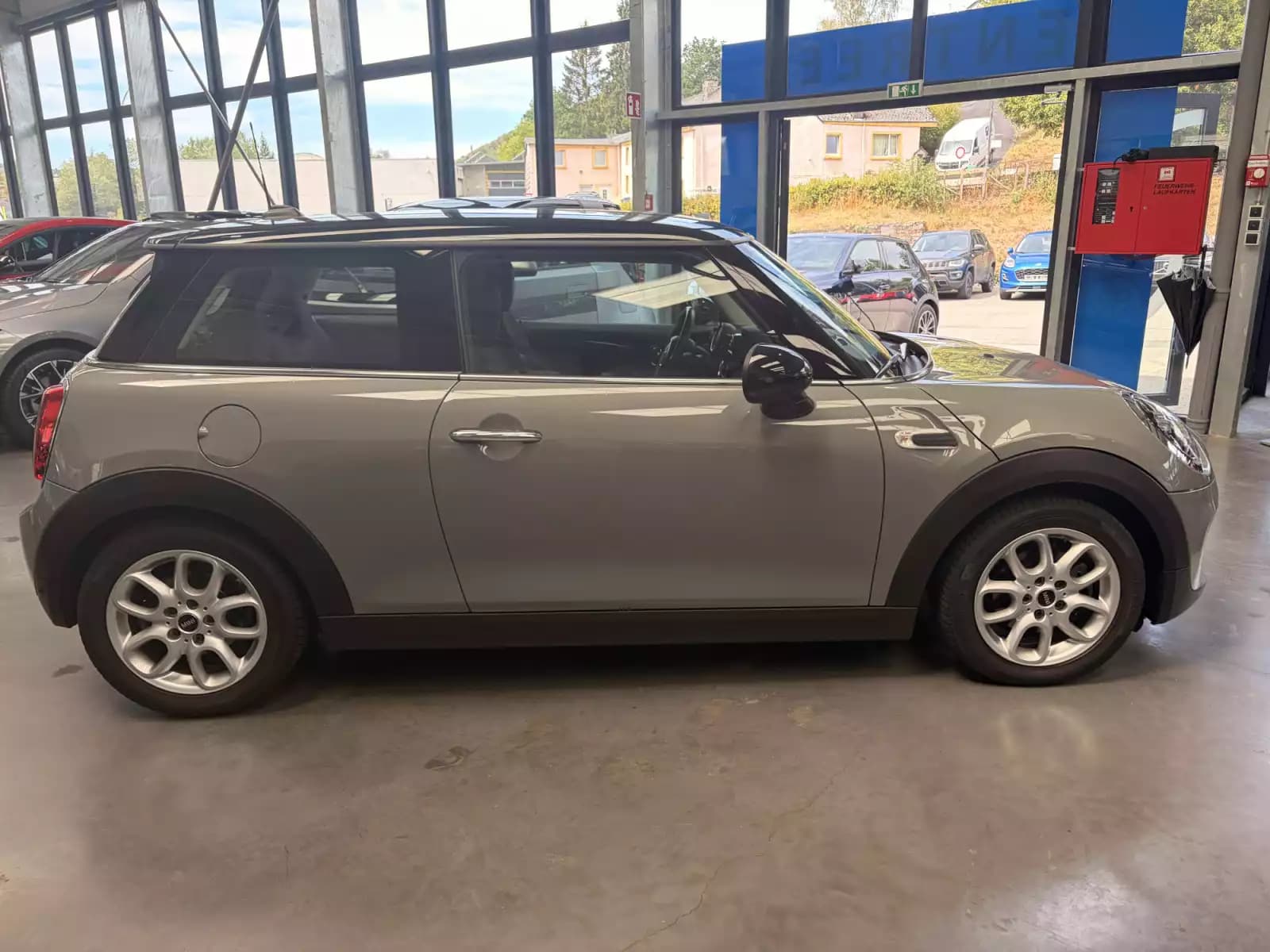 MINI Cooper 1.5 Essence 136HP - Photo 1