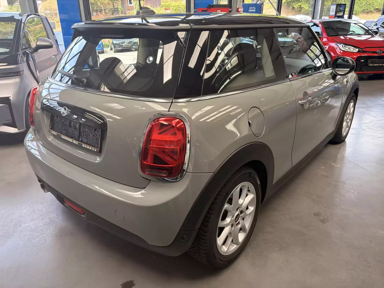 MINI Cooper 1.5 Essence 136HP - Photo 1
