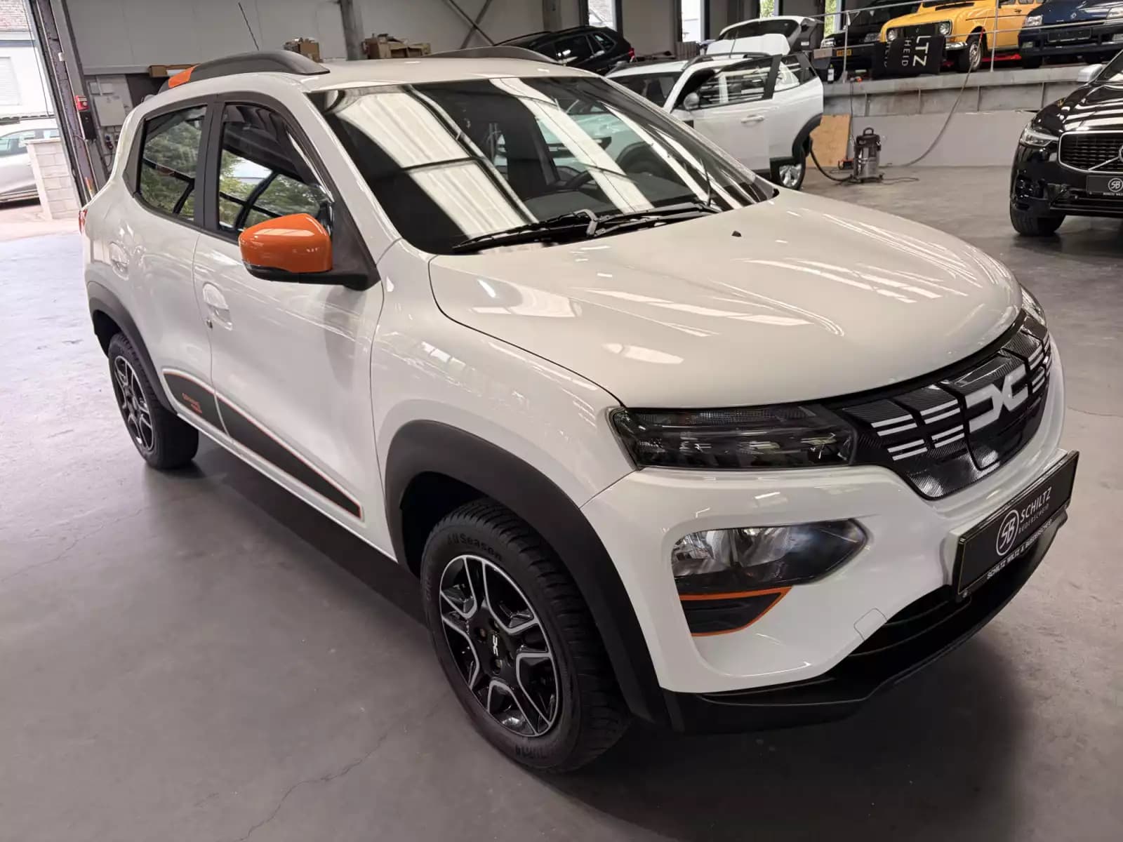 Dacia Spring Confort 27.4KW - Photo 1