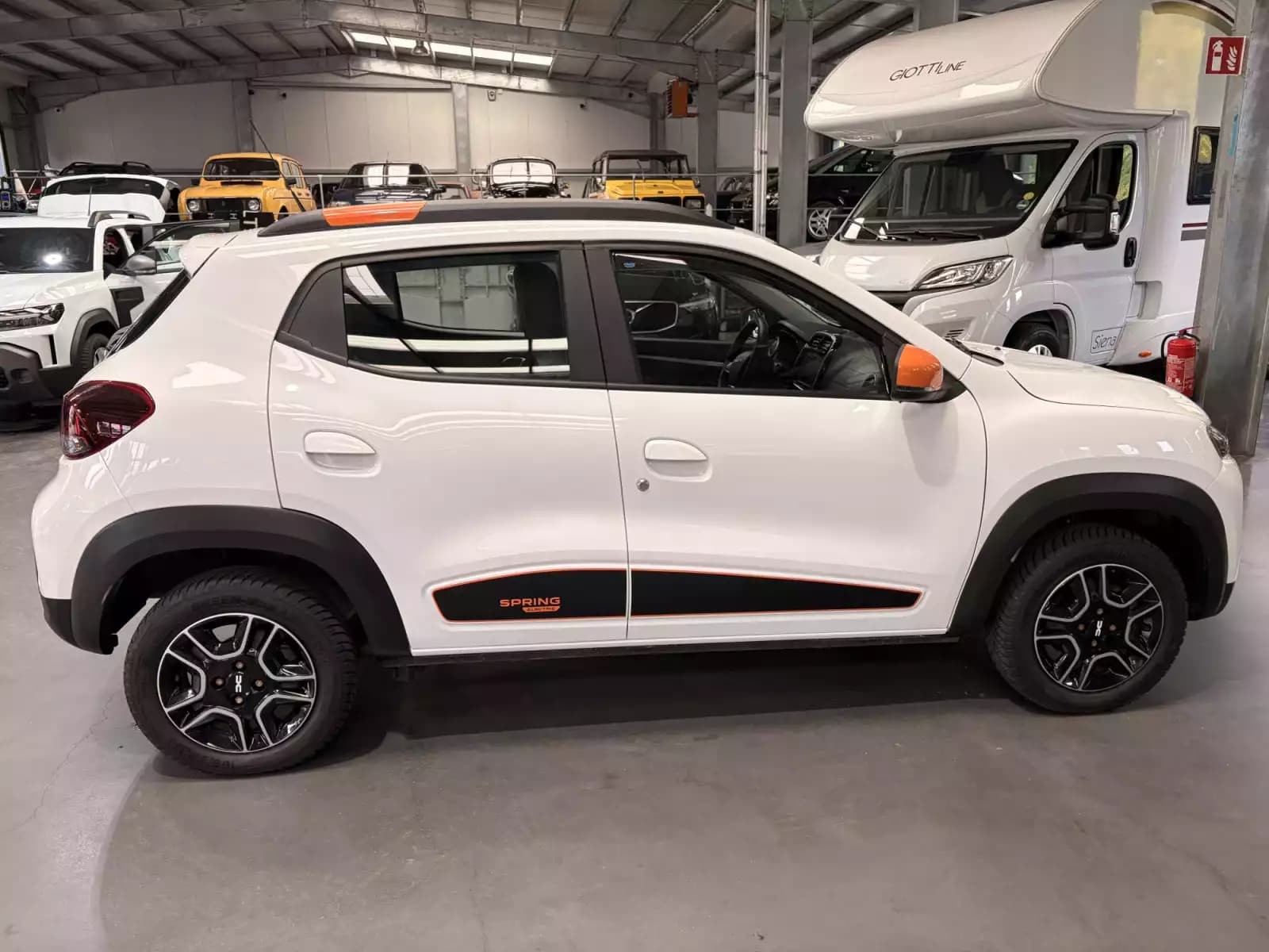 Dacia Spring Confort 27.4KW - Photo 1