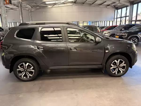 Dacia Duster 1.5 dCi 115HP 4x4 - Photo 2