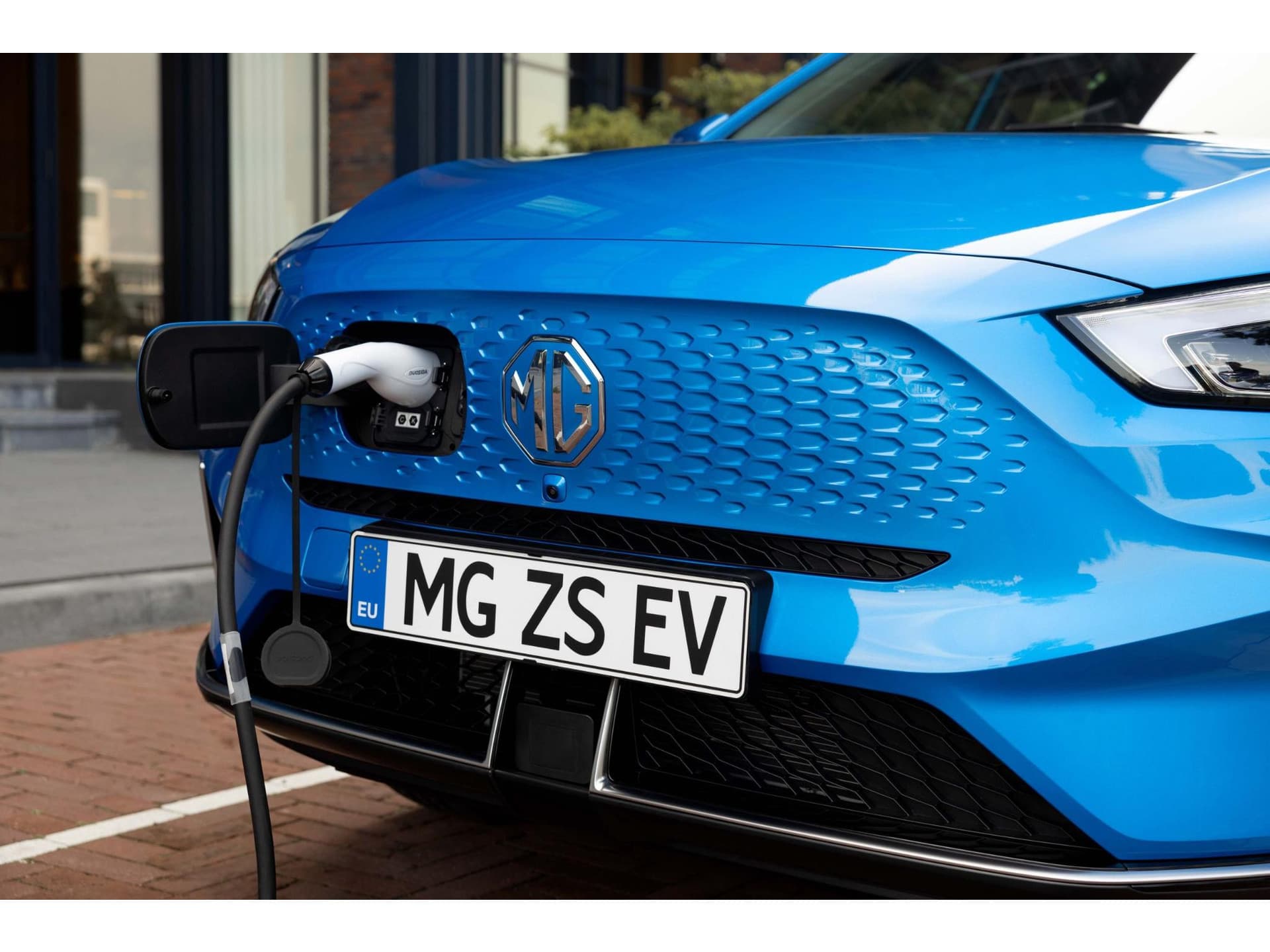 MG ZS Long Range 72 kWh Luxury (11kW OBC) - Photo 3