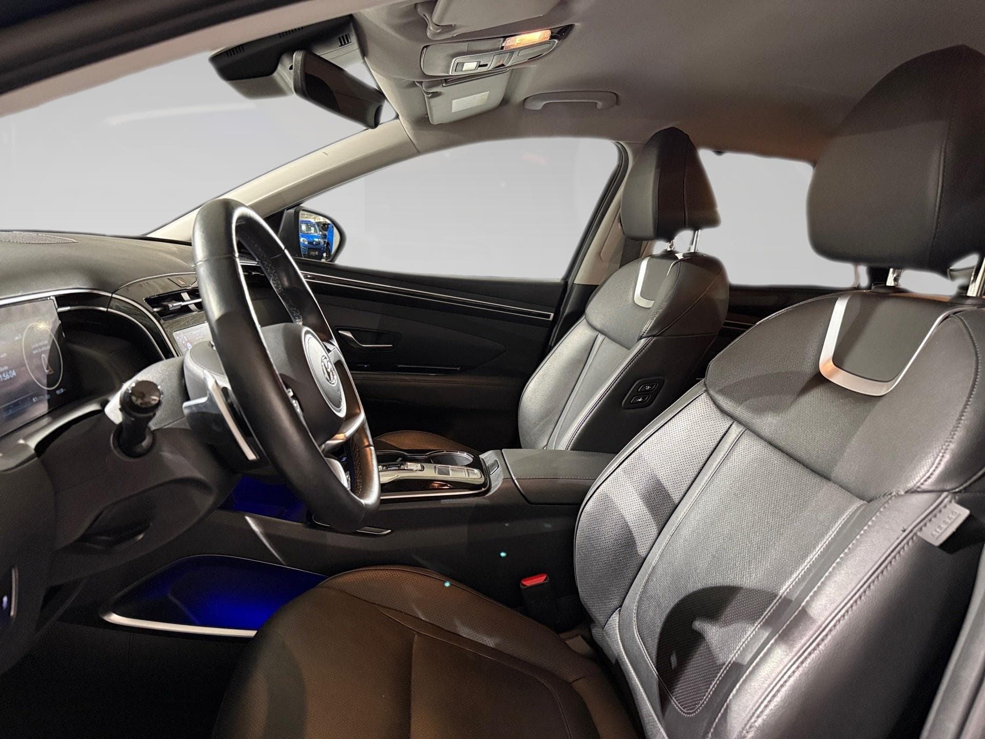 Hyundai TUCSON 1.6 T-GDi Hybrid 4x4 Shine - Photo 2