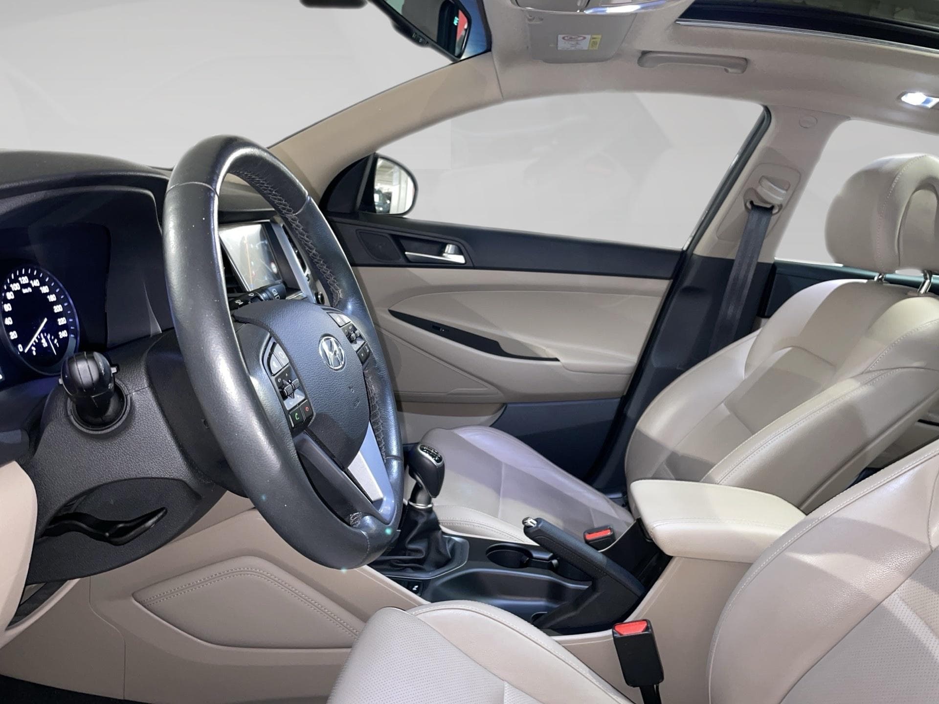 Hyundai TUCSON 1.6 T-GDi Premium - Photo 3