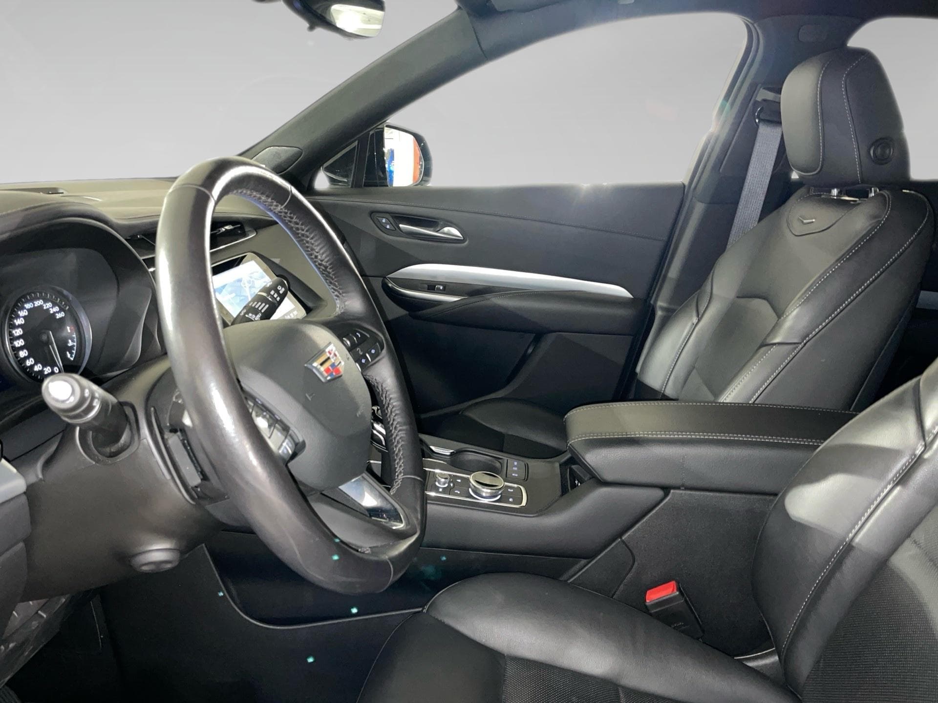 Cadillac XT4 2.0 350D Premium Luxury Auto. - Photo 3